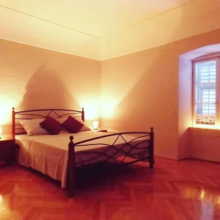 Apartment Palace Ciprianis - Center Of The Old Town Split